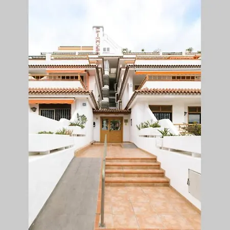 Summer Home: Sun And In A Prime Location Appartement *