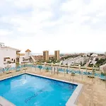 公寓 Summer Home: Sun And In A Prime Location 阿罗纳